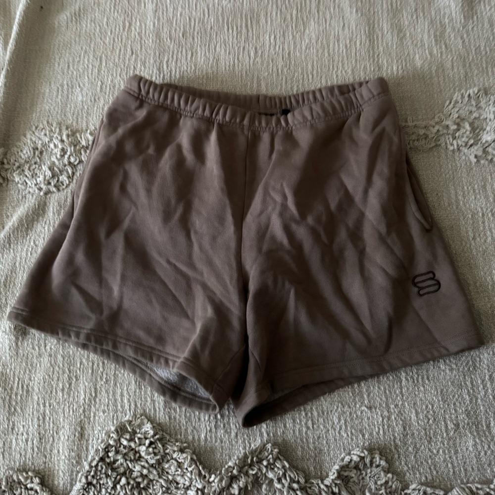Aritzia Superworld Sweatshorts
